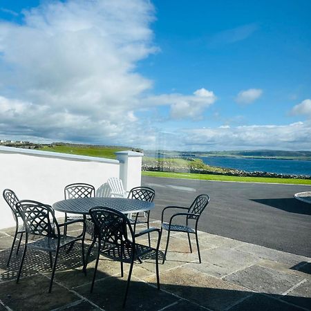 Beside The Sea & Minutes From Cliffs-Clahane Shore Lodge Лисканор Екстериор снимка